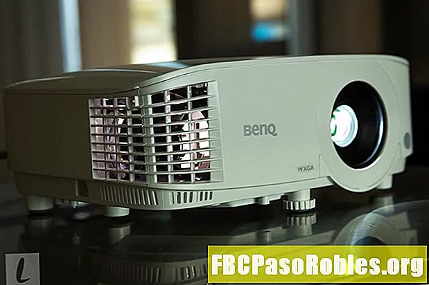 Revisão do projetor comercial BenQ MW612 - Tehnologies