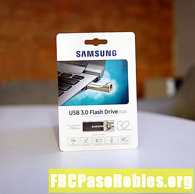 Samsung BAR Flash Drive обзору