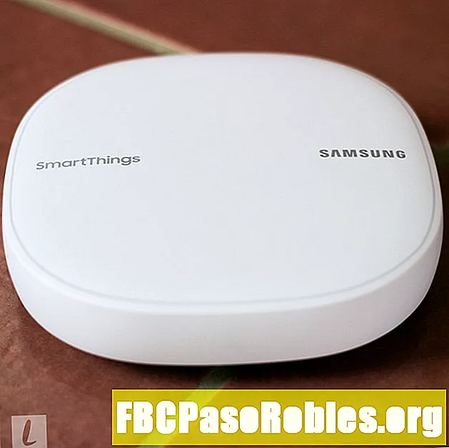 Samsung SmartThings Wifi Mesh Router un Smart Home Hub apskats