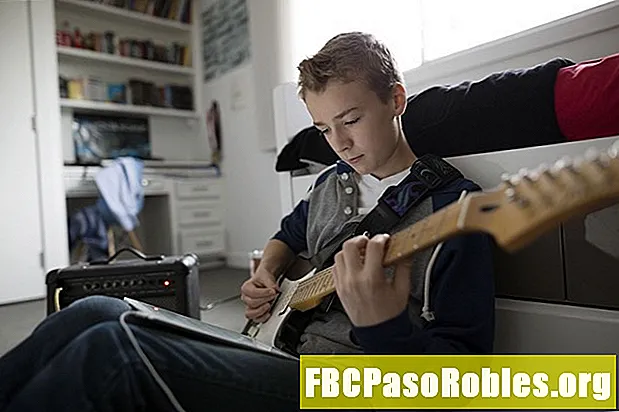 Jak nauczyć się gry na gitarze na iPadzie