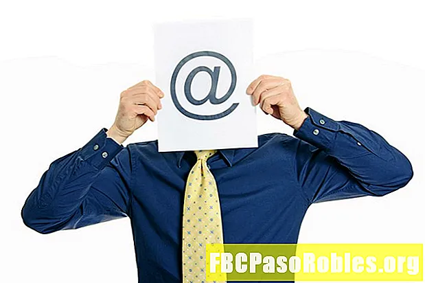 Moet u uw e-mailadres verbergen wanneer u online post?