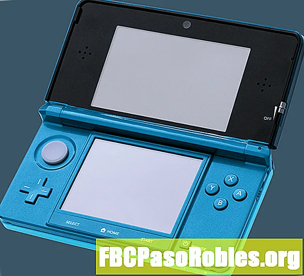 Чи постачається Nintendo 3DS або 3DS XL пакується з грою?