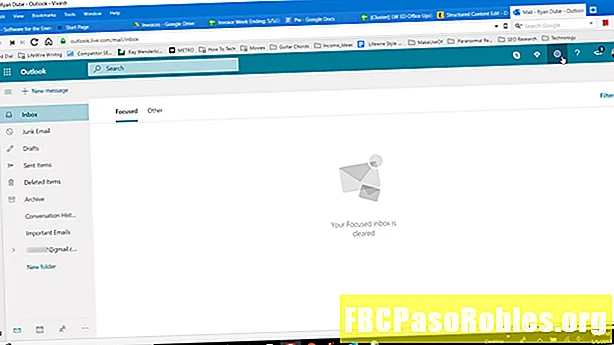Az alapértelmezett "Feladó" cím megváltoztatása az Outlook.com webhelyen