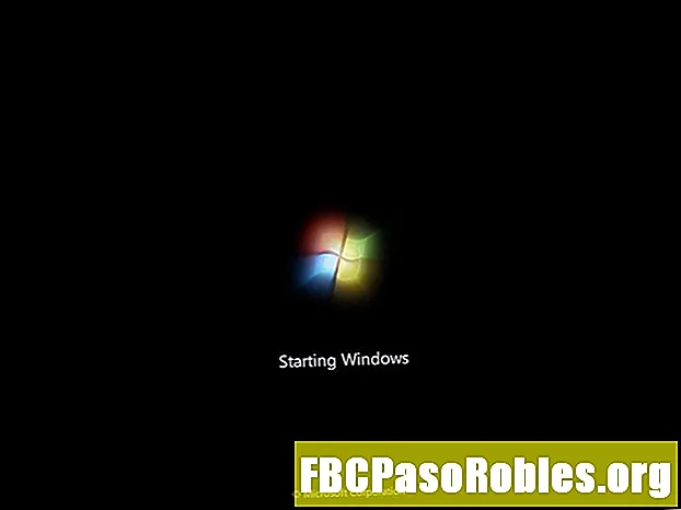 Slik deaktiverer du automatisk omstart fra ABO-menyen i Windows 7 ved å bruke F8